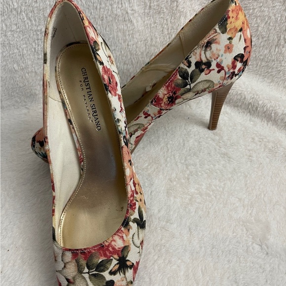 Christian Siriano Cream and Pink Floral Heels - Picture 2 of 10